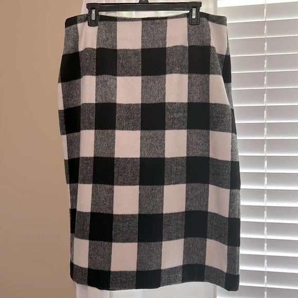 Christopher & Banks Dresses & Skirts - Christopher and banks pencil buffalo plaid midi skirt brand new with tags